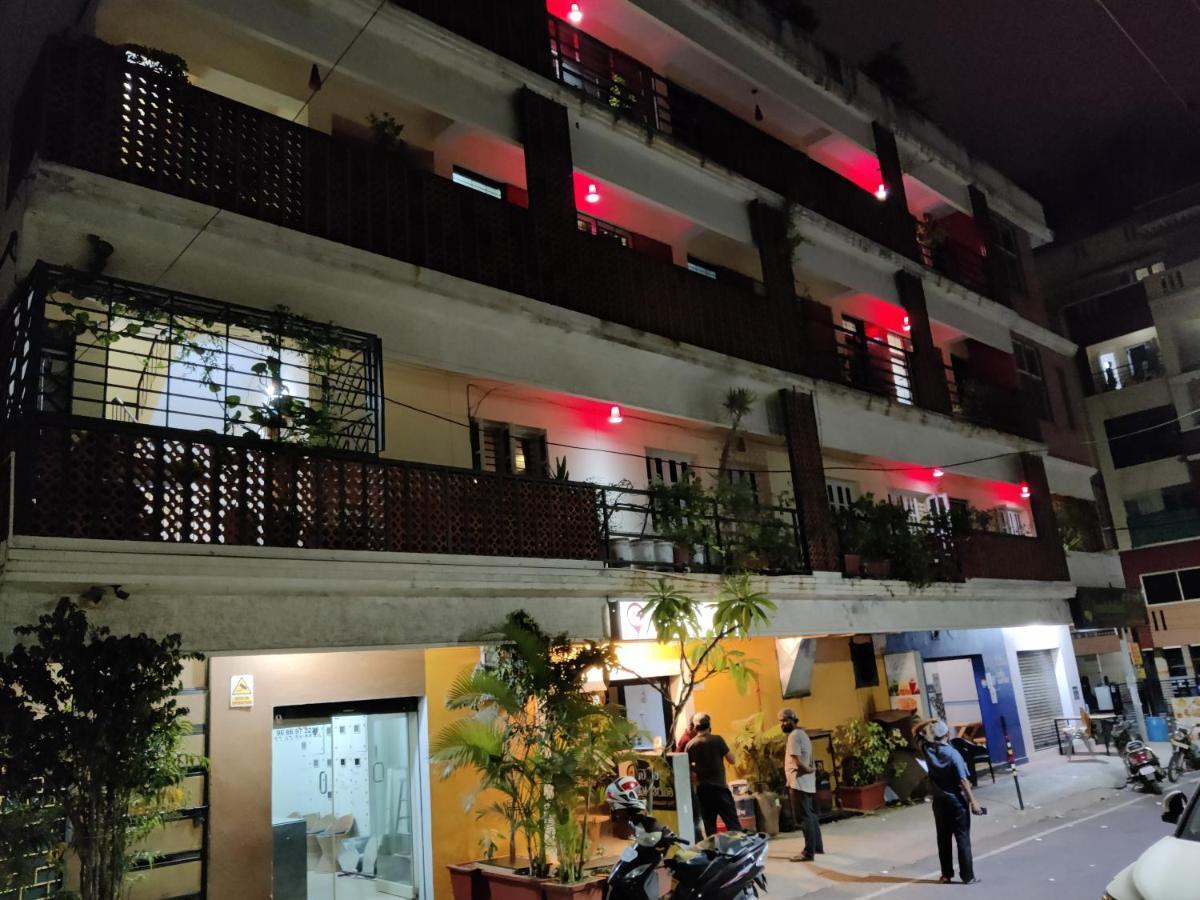 Hotel Fernandes Complex Bengaluru Zewnętrze zdjęcie