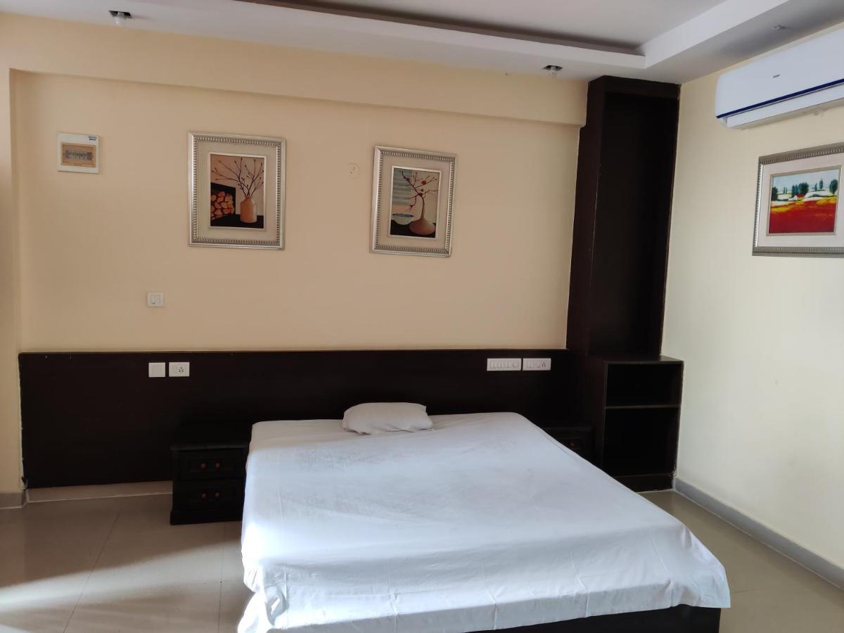 Hotel Fernandes Complex Bengaluru Zewnętrze zdjęcie