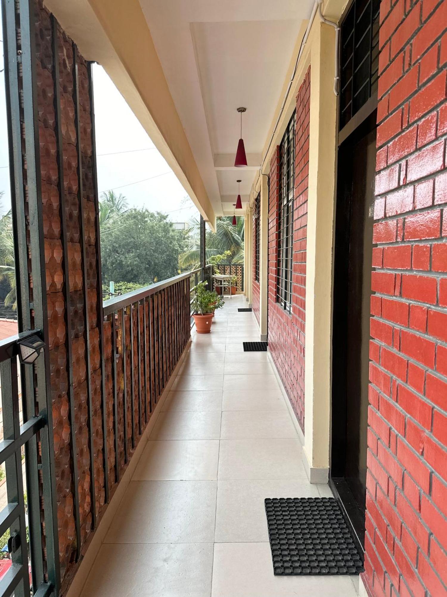 Hotel Fernandes Complex Bengaluru Zewnętrze zdjęcie